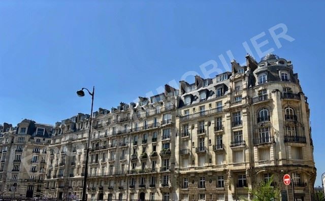 appartement 9 pièces en vente sur PARIS (75116)
